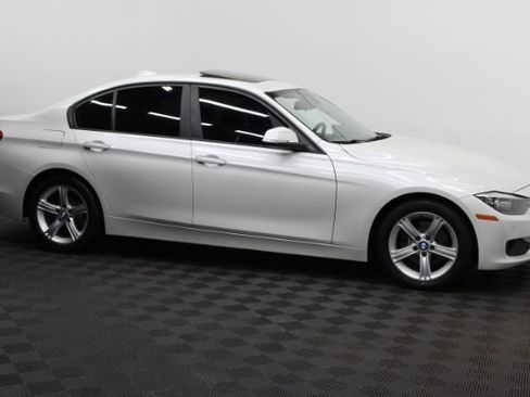 Used 2014 BMW 320i xDrive Sedan image 3