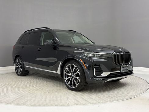 Used 2022 BMW X7 xDrive40i w/ Premium Package AWD/4WD image 7