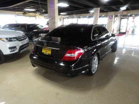 Used 2012 Mercedes-Benz C 250 Sedan image 6