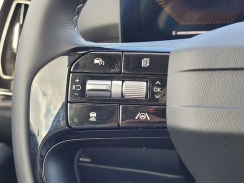 New 2026 Kia Sorento LX FWD image 19