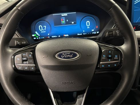 Used 2023 Ford Escape Platinum AWD/4WD image 23