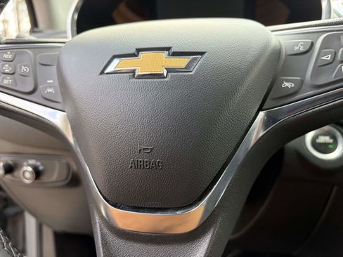 Used 2024 Chevrolet Equinox LT w/ LPO, Floor Liner Package image 16