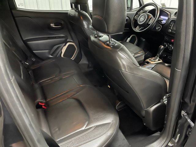 Used 2016 Jeep Renegade Limited AWD/4WD image 20