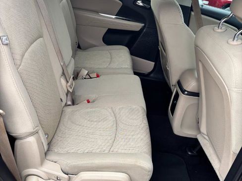 Used 2015 Dodge Journey SXT w/ Flexible Seating Group image 22