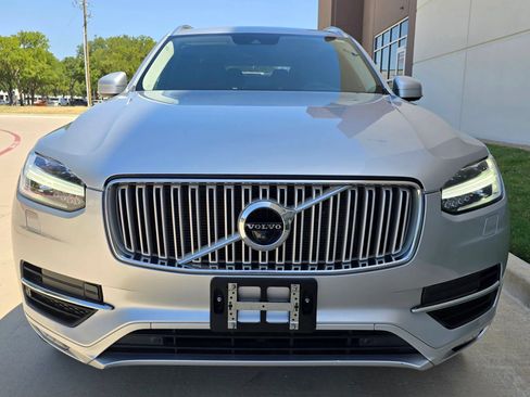 Used 2016 Volvo XC90 T6 Inscription w/ Vision Package AWD/4WD image 2