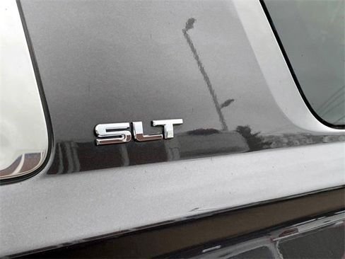 Used 2018 GMC Yukon XL SLT image 13