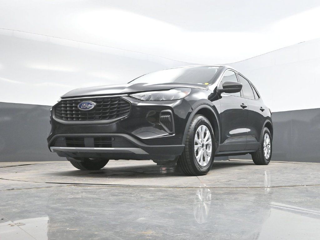 Used 2024 Ford Escape Active FWD image 34