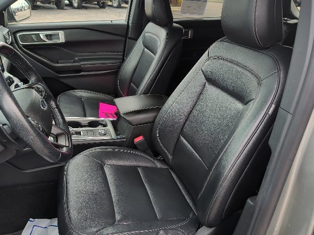 Certified 2020 Ford Explorer XLT w/ Equipment Group 202A AWD/4WD image 21