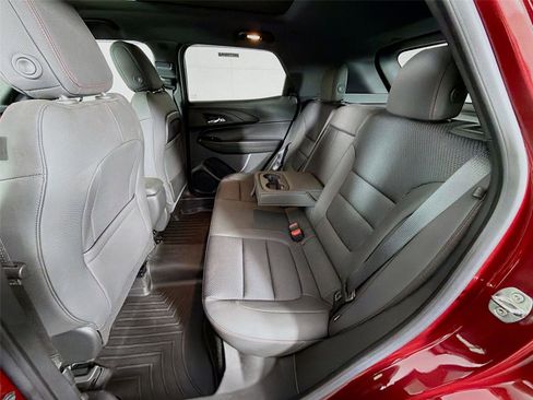 Used 2023 Chevrolet TrailBlazer RS w/ Sun and Liftgate Package image 21