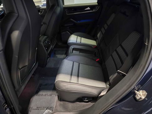 New 2026 Porsche Cayenne Turbo image 21