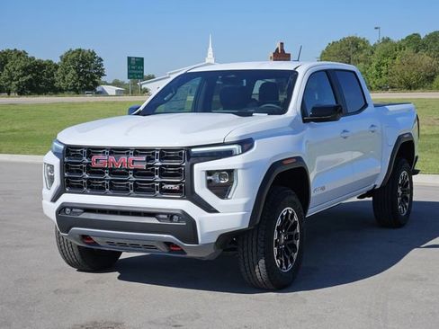New 2026 GMC Canyon AT4 image 2