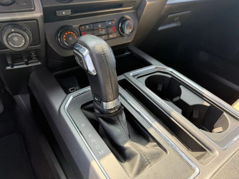 Used 2018 Ford F150 XLT w/ Equipment Group 302A Luxury RWD image 29
