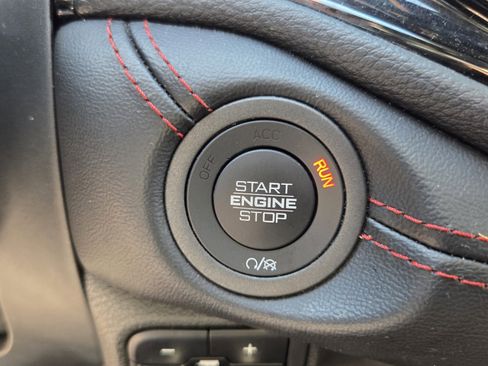 Used 2025 Dodge Durango GT AWD/4WD image 31
