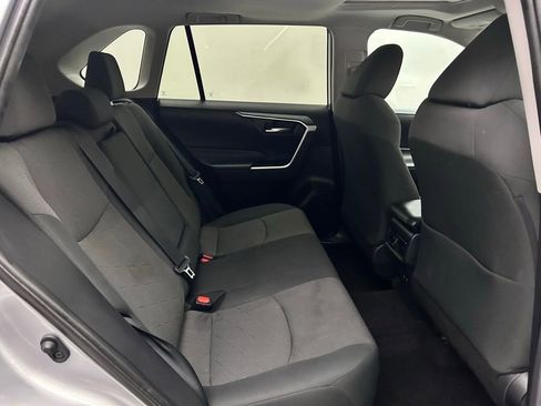 Used 2019 Toyota RAV4 XLE image 15