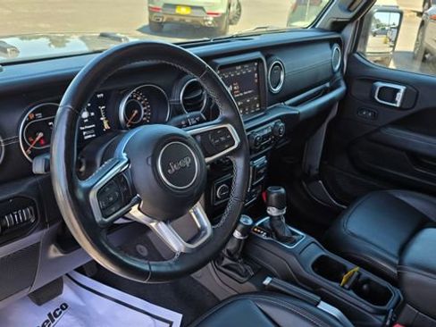 Used 2020 Jeep Gladiator Overland image 18