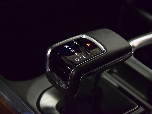 Used 2024 Chevrolet Silverado 1500 High Country w/ Z71 Off-Road Package image 27