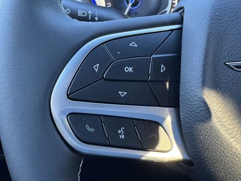 New 2026 Chrysler Pacifica Select image 16