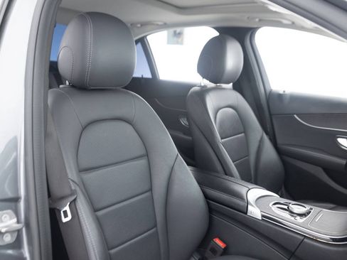 Used 2019 Mercedes-Benz C 300 Sedan image 28