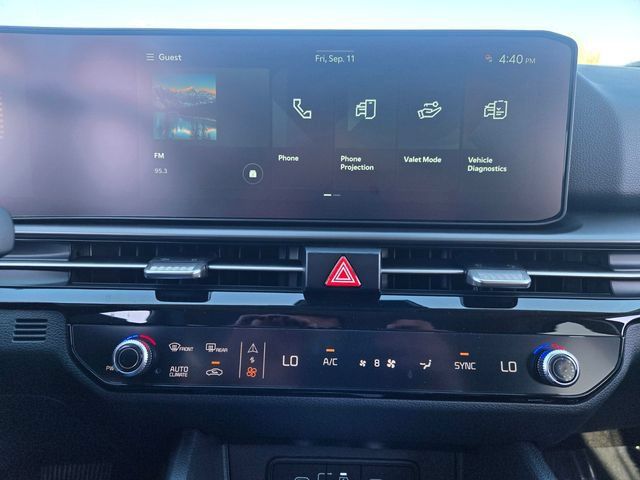 New 2026 Kia Sportage EX FWD image 12