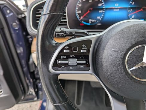 Used 2021 Mercedes-Benz GLS 450 4MATIC image 17