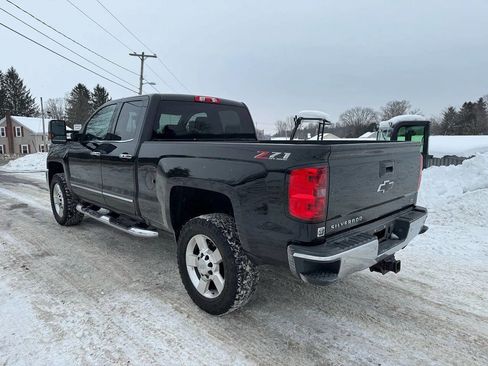 Used 2018 Chevrolet Silverado 2500 LTZ w/ Vortec Plus Package image 2