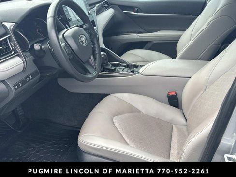 Used 2023 Toyota Camry XSE w/ Navigation Package image 9