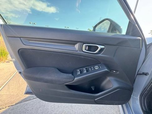 Used 2024 Honda Civic Sport image 26