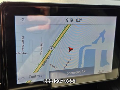 Used 2021 Ford Explorer XLT w/ Equipment Group 202A AWD/4WD image 22