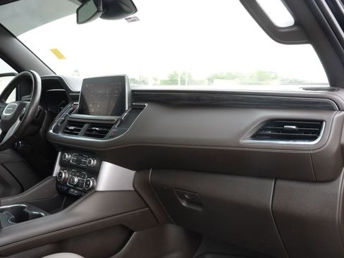 Used 2023 GMC Yukon SLT RWD image 26