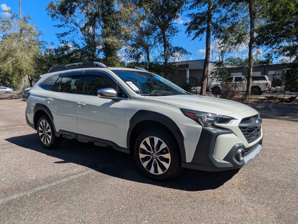 Used 2025 Subaru Outback Touring XT AWD/4WD image 2