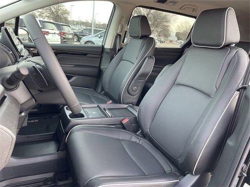 New 2026 Honda Odyssey Touring image 25