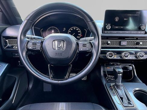 Used 2023 Honda Civic Sport image 7