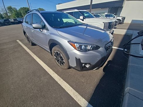 Used 2021 Subaru Crosstrek 2.0i Premium w/ Popular Package #4 AWD/4WD image 2