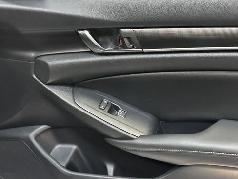 Used 2019 Honda Accord Sport image 38
