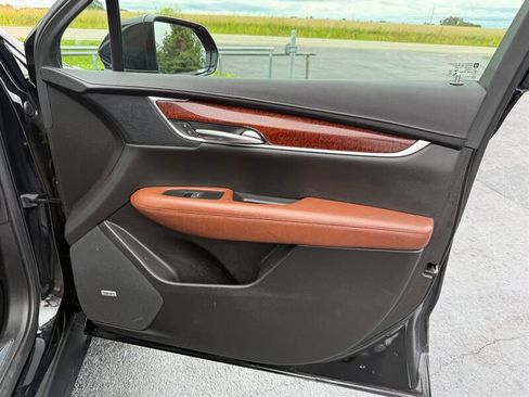 Used 2019 Cadillac XT5 Luxury AWD/4WD image 31