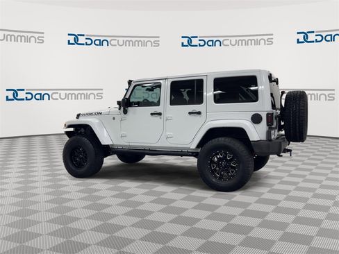 Used 2012 Jeep Wrangler Unlimited Rubicon w/ Connectivity Group image 6