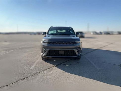 New 2026 Jeep Grand Wagoneer L Limited image 2