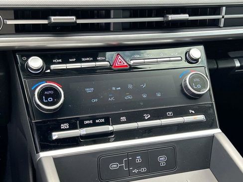 New 2026 Hyundai Santa Fe SE image 27