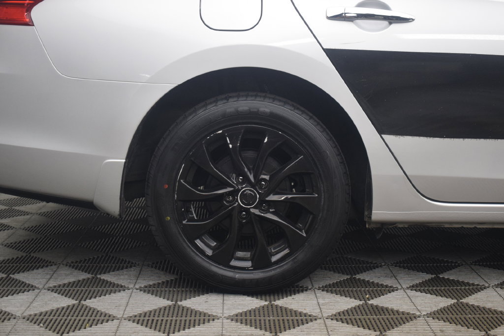 Used 2018 Nissan Sentra SV w/ Premium Package (P01) FWD image 26