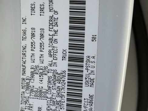 Used 2019 Toyota Tundra SR5 w/ SR5 Upgrade Package image 27