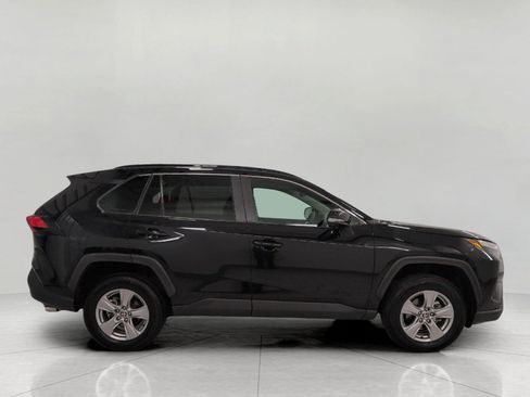 Used 2025 Toyota RAV4 XLE AWD/4WD image 11