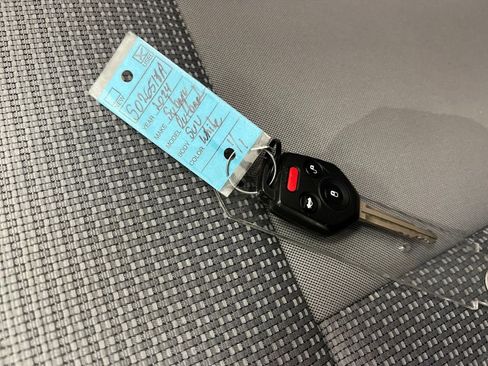 Used 2024 Subaru Outback Premium image 32