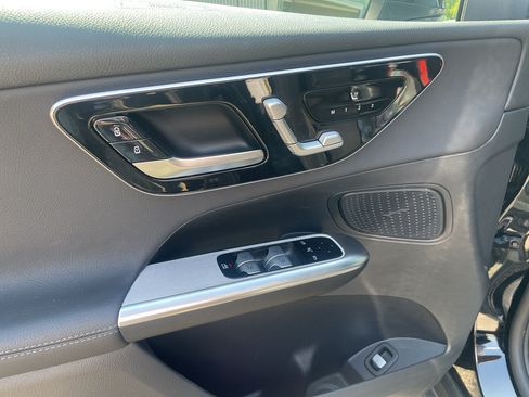 Certified 2025 Mercedes-Benz GLC 300 4MATIC image 13