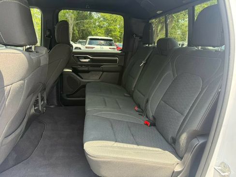 Used 2025 RAM 1500 Big Horn AWD/4WD image 9