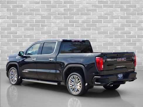 Used 2019 GMC Sierra 1500 Denali w/ Denali Ultimate Package AWD/4WD image 3