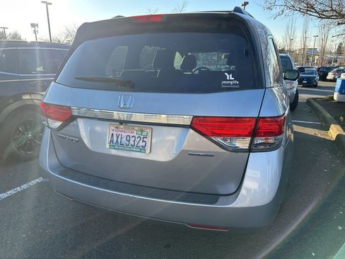 Used 2016 Honda Odyssey SE image 4