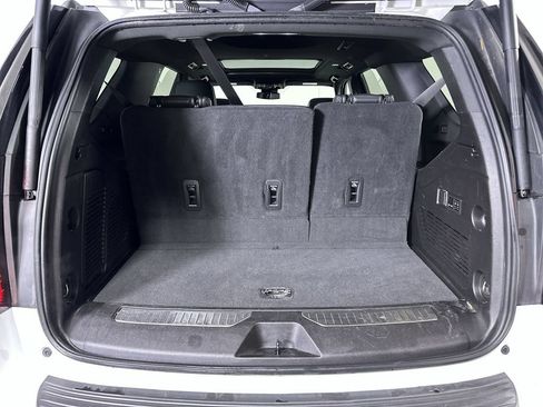 Used 2024 GMC Yukon Denali RWD image 30