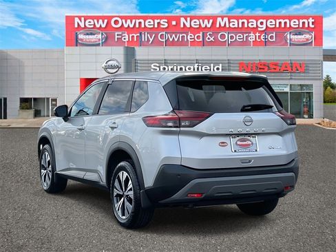 Certified 2023 Nissan Rogue SV image 4