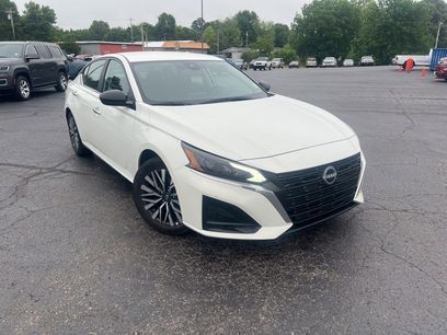 Used 2025 Nissan Altima 2.5 SV