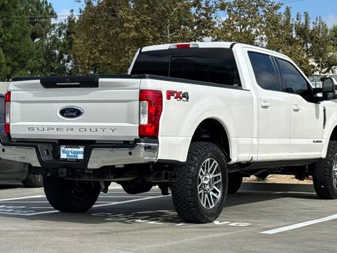 Used 2019 Ford F250 Lariat w/ Lariat Ultimate Package AWD/4WD image 7